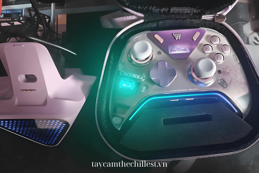 Hình ảnh thực tế Flydigi Apex 5 Honkai